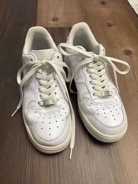 Nike White Air Force 1